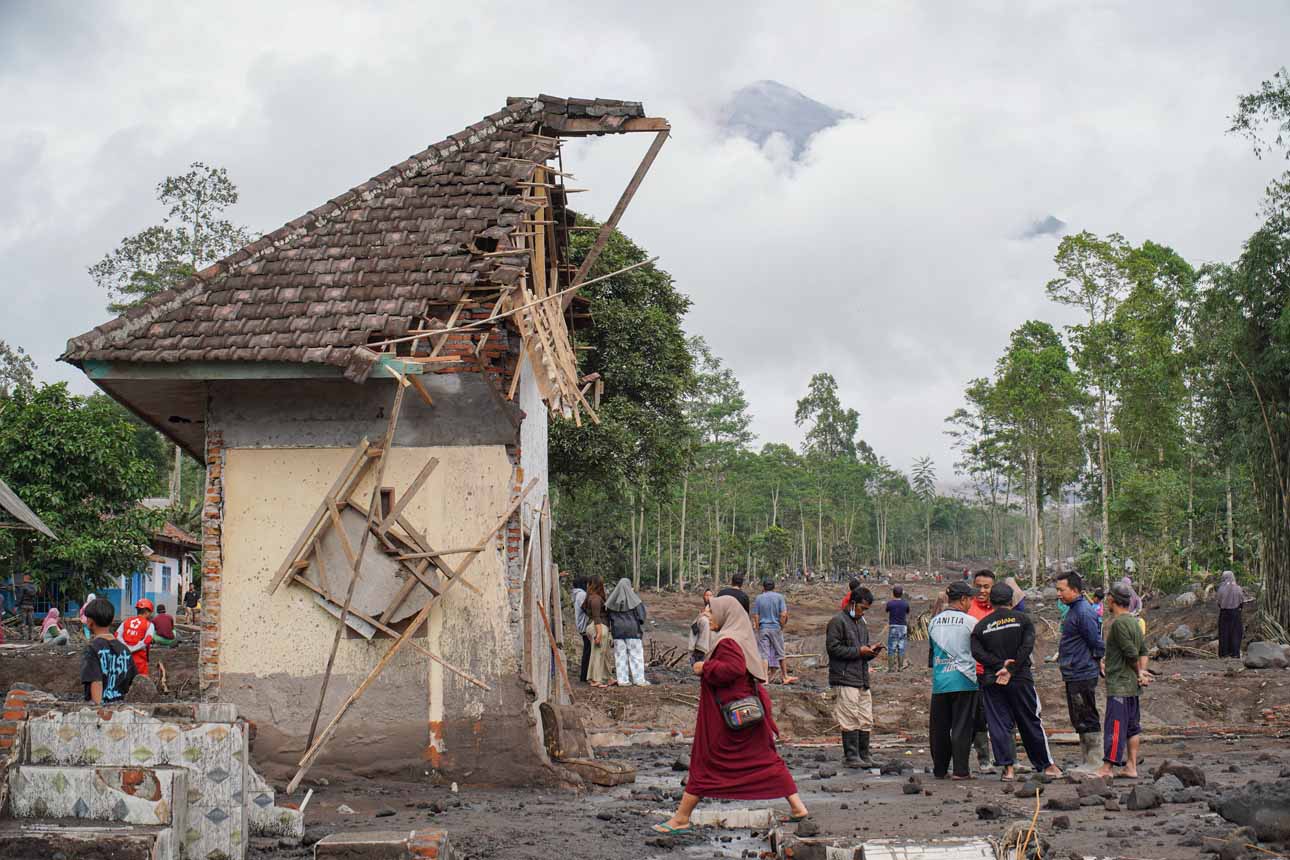 Status Tanggap Darurat Ditetapkan Pasca Erupsi Semeru