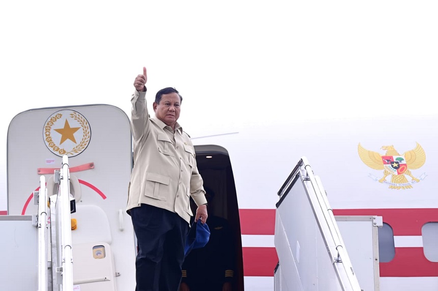Panglima TNI Dampingi Presiden RI Pastikan Penanganan dan Pemulihan Bencana Terkendali   