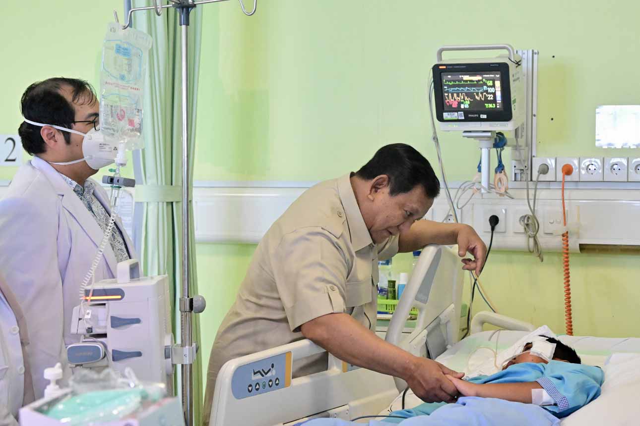 Tinjau Langsung Korban, Presiden Pastikan Penanganan Insiden Mobil SPPG Optimal
