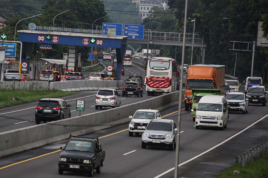 Terjadi Peningkatan Volume Kendaraan di Tol Trans Jateng