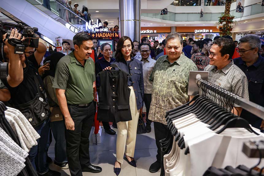 Jajaran Menteri Pantau Aktivitas Belanja Akhir Tahun