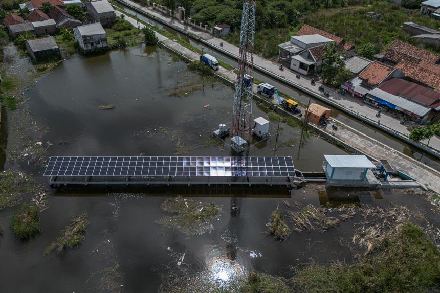 Pemanfaatan Pompa Air Tenaga Surya sebagai Solusi Banjir Rob di Sayung