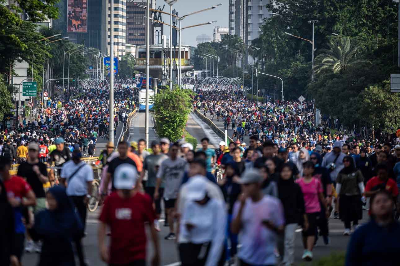 HBKB Perdana 2026, Warga Padati Ruas Jalan Jakarta