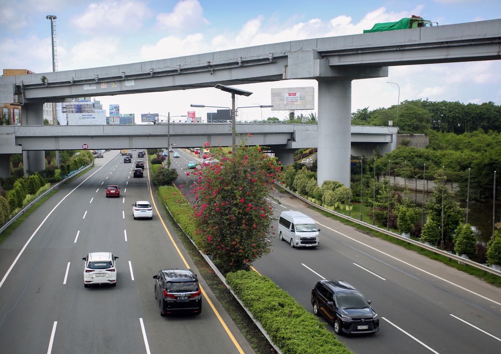 Pemberlakuan penyesuaian tarif Tol Sedyatmo