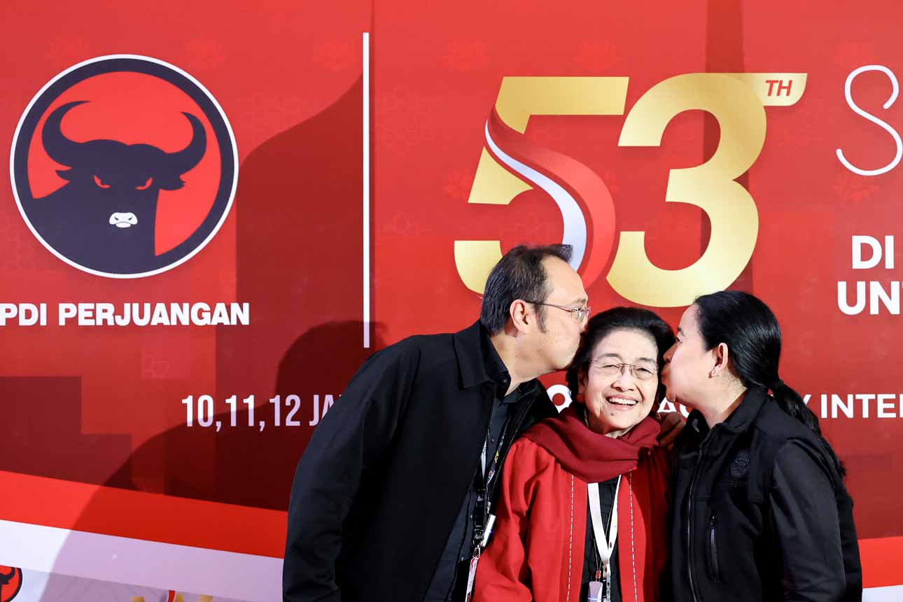 Peluncuran Buku Spirit Kemanusiaan oleh Megawati Soekarnoputri
