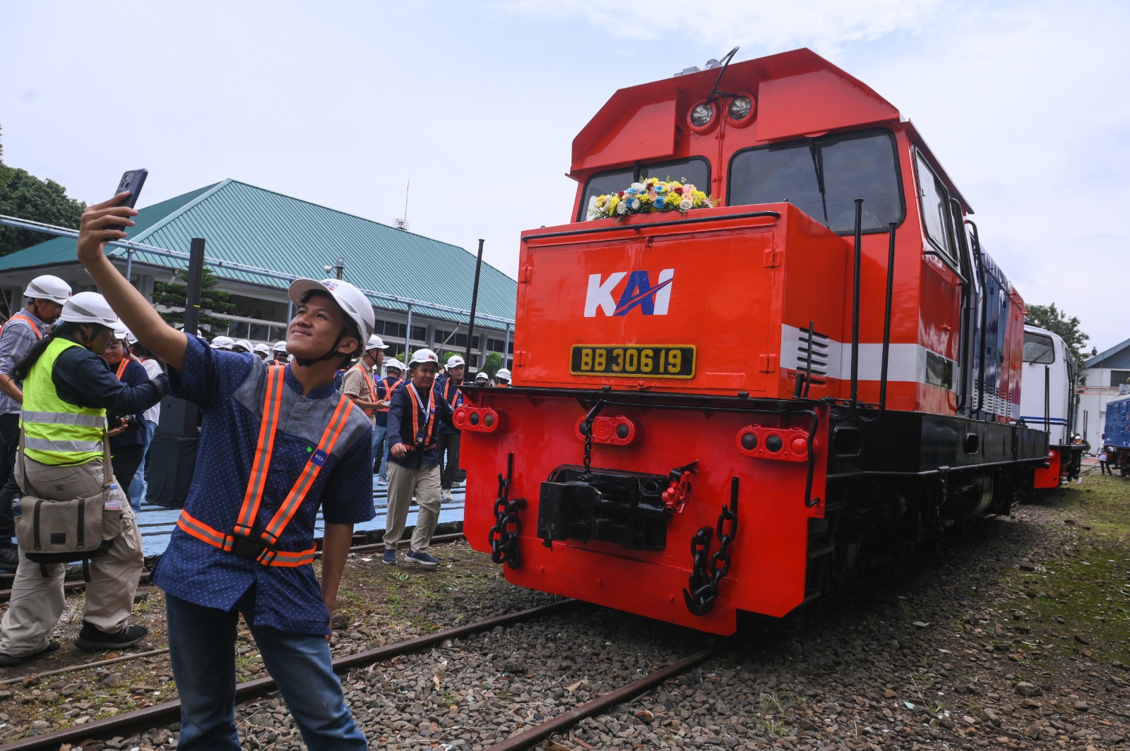 KAI resmikan livery lawas dua lokomotif