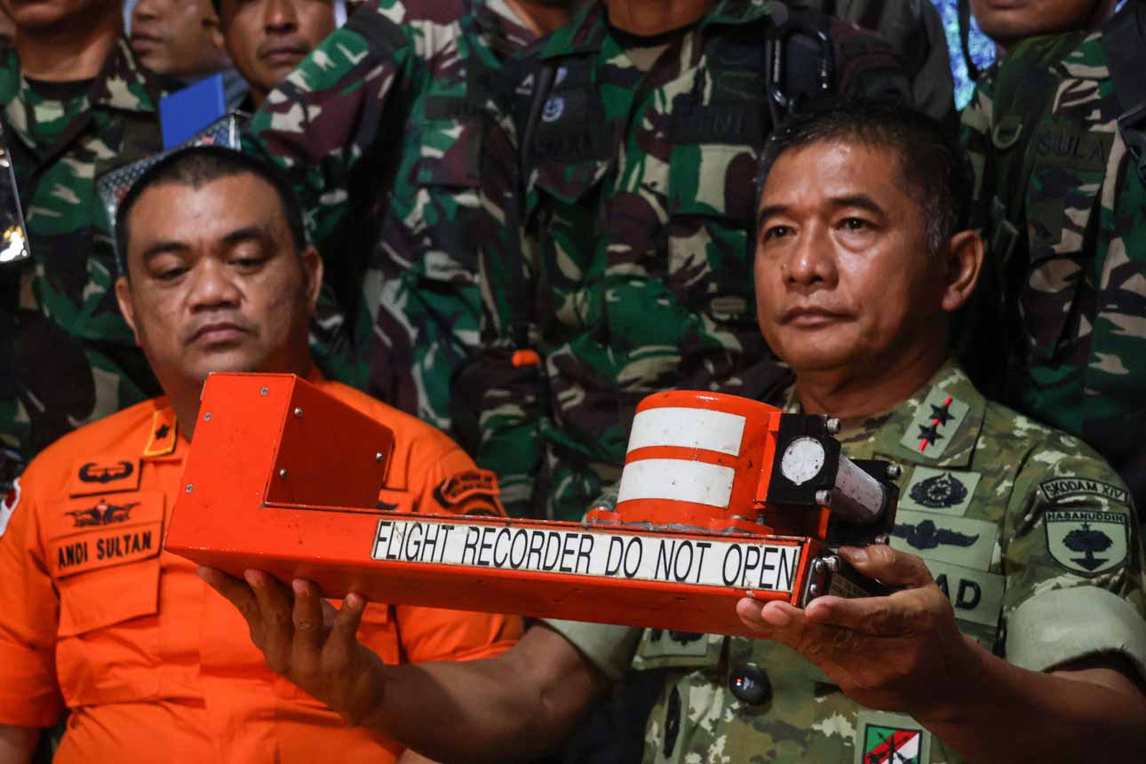 Kotak Hitam Pesawat ATR 42-500 Ditemukan