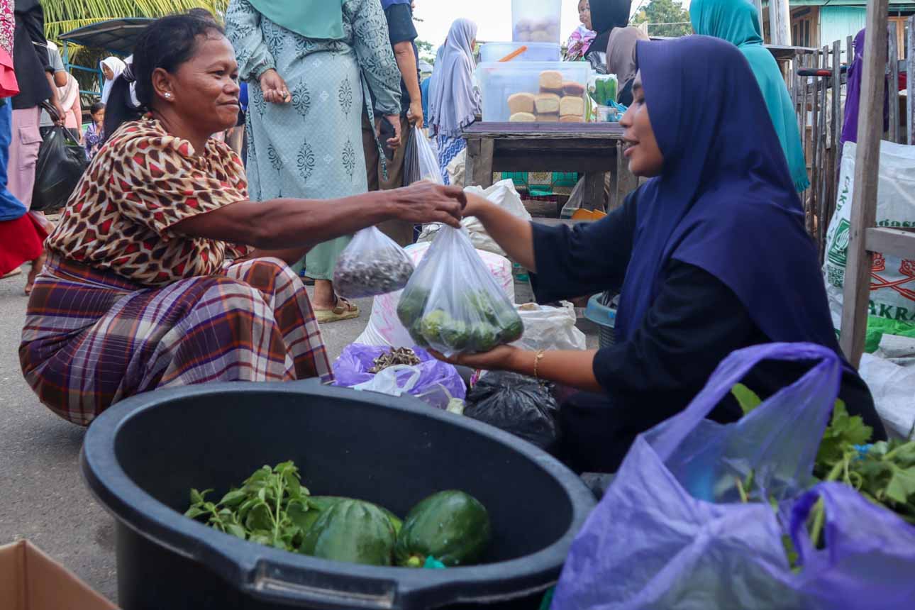 Pasar dengan Sistem Barter di Manggarai Barat