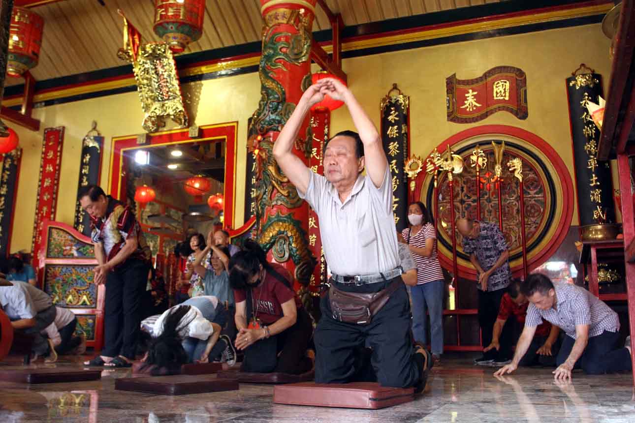 Suasana Ibadah Shin Shien Jie Menjelang Imlek