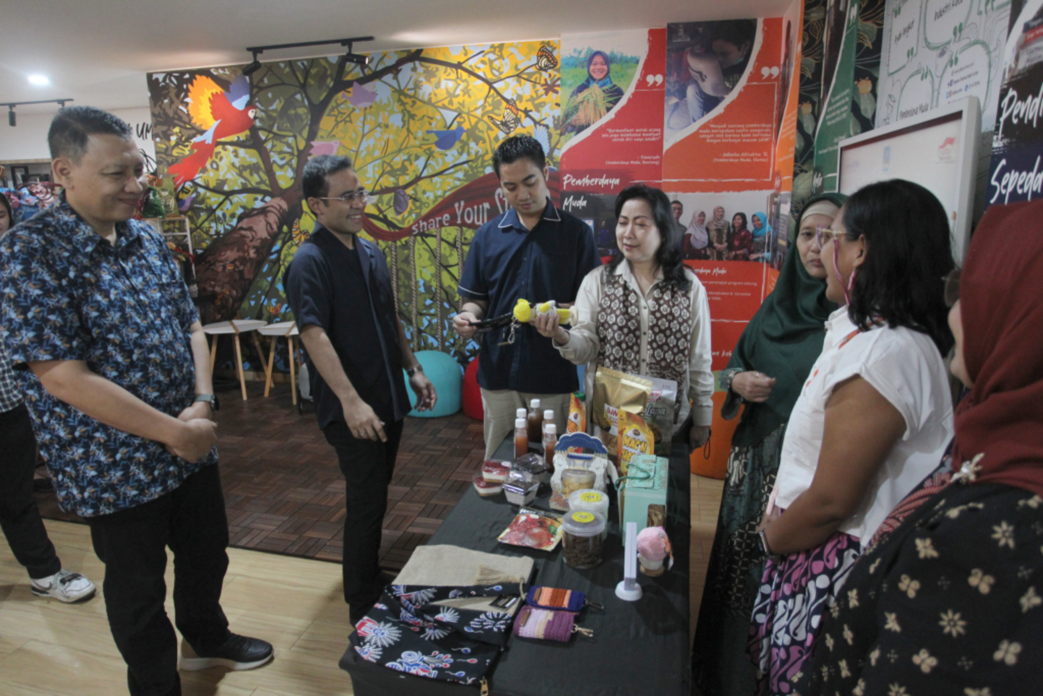 ACC dan Yayasan Astra Berkolaborasi dalam Penyaluran Dana Bergulir Untuk UMKM 
