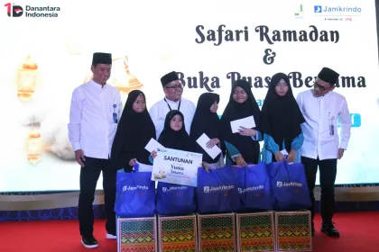 Jamkrindo Gelar Safari Ramadan Bagikan Ribuan Sembako dan Santunan