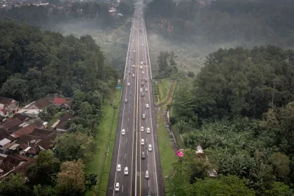 Pemberlakuan sistem satu arah lokal Tol Semarang-Solo