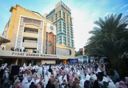 Pelaksanaan Shalat Idul Fitri di Gedung Pusat Dakwah Muhammadiyah Jakarta