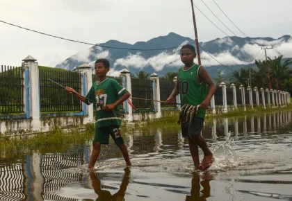 Diguyur Hujan Berhari-hari, Danau Sentani Meluap hingga Genangi Fasilitas Umum