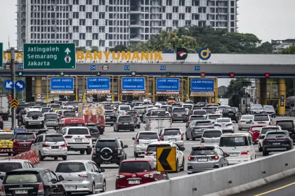 Arus balik H+5 Lebaran di Gerbang Tol Banyumanik Semarang