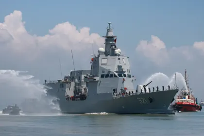 KRI Prabu Siliwangi-321 tiba di Koarmada II