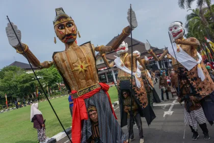 Kirab budaya HUT Batang