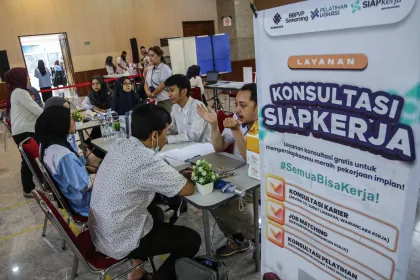 Pameran bursa kerja dan konsultasi karier di Semarang