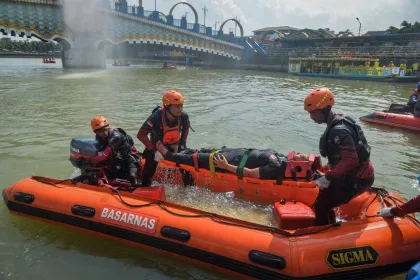 Latihan Penyelamatan Korban Tenggelam Digelar di Tangerang