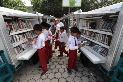 Literasi Keliling Berbasis Energi Hijau Hadir di Kota Kediri