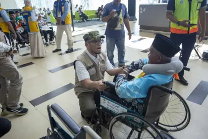 Pastikan Kesiapan, Wamen Haji dan Umrah Cek Embarkasi Kertajati