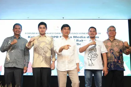Kolaborasi Media Dan DPR Kawal Demokrasi