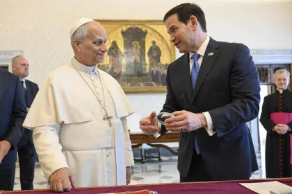 Pertemuan Paus Leo XIV dan Menlu AS Marco Rubio di Vatikan
