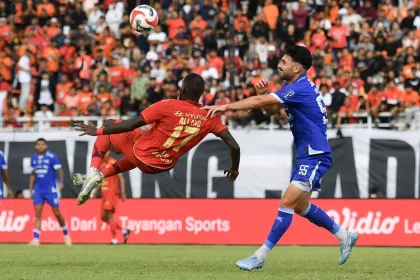 Persija Jakarta Ditaklukkan Persib Bandung