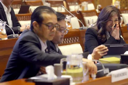 Menkomdigi Hadiri Rapat Kerja Komisi I DPR