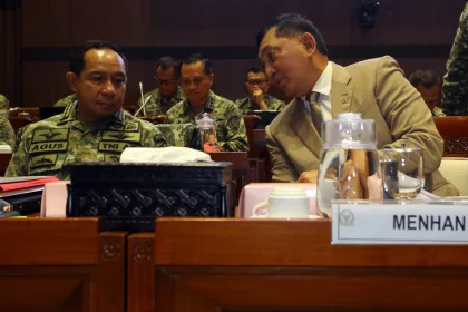 Menteri Pertahanan Ikuti Raker Bersama Komisi I DPR