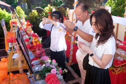Umat Buddha Gelar Upacara Pattidana Menjelang Waisak