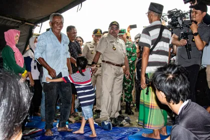 Wagub DKI Jakarta tinjau lokasi pascakebakaran di Kemayoran