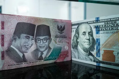 Rupiah Sentuh Level Terendah terhadap Dolar AS