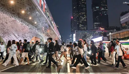 Berita Foto : Jakarta Catat Kenaikan Jumlah Pejalan Kaki