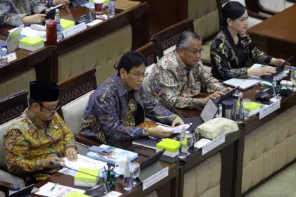 Berita Foto : Bahas Strategi Pertumbuhan