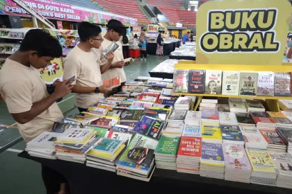 Berita Foto : Gudang Buku Keliling HUT Kota Kediri