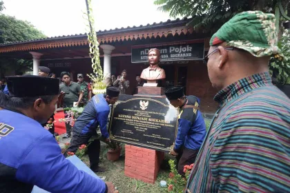 Berita Foto : Masyarakat Kediri Gelar Ruwatan Agung Soekarno
