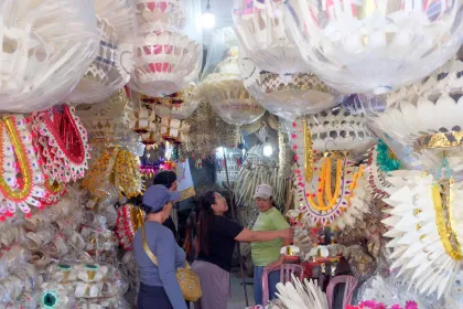 Berita Foto : Menyambut Hari Raya Galungan di Bali