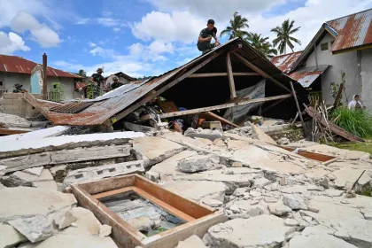 Berita Foto : BNPB Catat Satu Korban Tewas dan 44 Rumah Rusak akibat Gempa M6,7 di Sigi