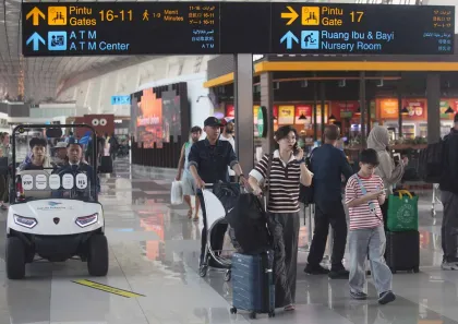 Berita Foto : Stimulus Transportasi Udara Komersial Diberlakukan pada Rute Domestik