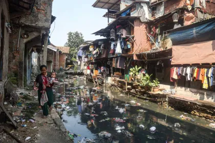 Berita Foto : Pemprov DKI Fokus Tangani 50 RW Kumuh melalui Program Penataan Permukiman