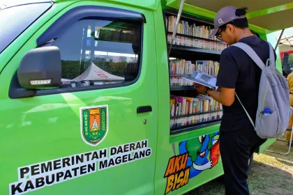 Berita Foto : Perpustakaan Keliling Perluas Jangkauan Informasi dan Literasi di Magelang