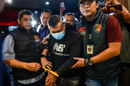 Berita Foto : Polda Jabar Tangkap Tersangka Penyekapan dan Penganiayaan