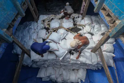 Berita Foto : Sektor Informal Masih Menyerap Banyak Tenaga Kerja Indonesia