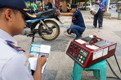 Berita Foto : Uji Emisi Gratis Dukung Pengendalian Pencemaran Udara