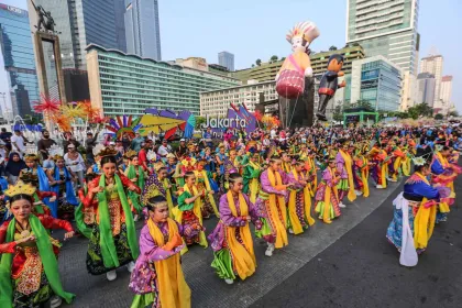 Berita Foto : Jakarta Penuh Warna Semarakkan HUT Ke-499 Kota Jakarta