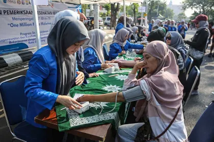 Berita Foto : Pemeriksaan Kesehatan Gratis di Semarang