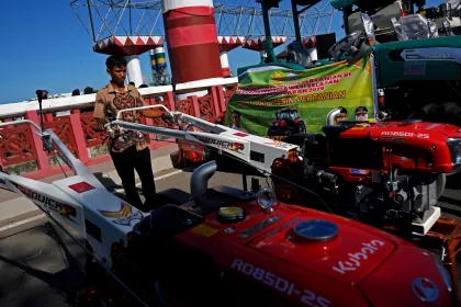 Berita Foto : Bantuan Kementan untuk petani di Sulsel