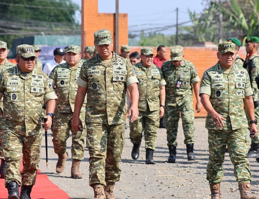 Wapang TNI dan Menhan RI Tinjau Yon TP di Jawa Tengah, Perkuat Kesiapan Pertahanan dan Ketahanan Wilayah.