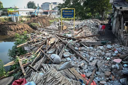 Berita Foto : Pemprov DKI Targetkan Normalisasi Kali Ciliwung Rampung 2027, Pembebasan Lahan Mulai Dipercepat